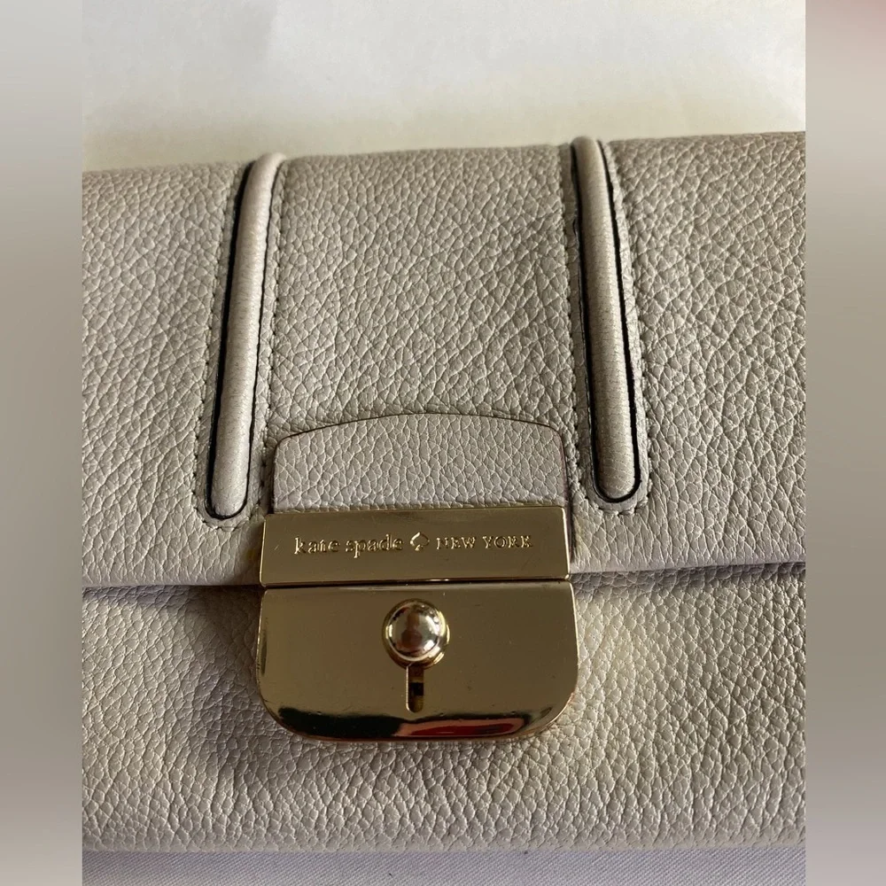 Kate Spade Gray Shoulder Bag with Gold Chain - Picture 11 of 11